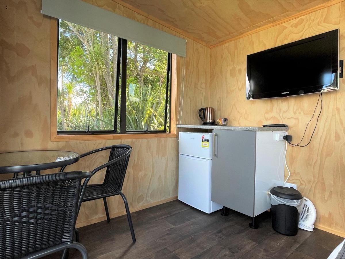 Athenree Hot Springs & Holiday Park Waihi Esterno foto