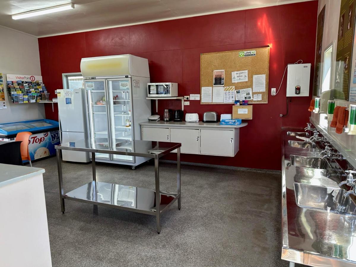 Athenree Hot Springs & Holiday Park Waihi Esterno foto